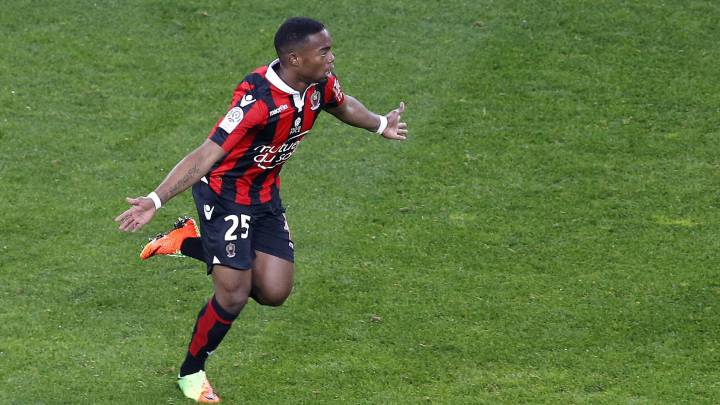 Cyprien mantiene al Niza al acecho del Mónaco y del PSG