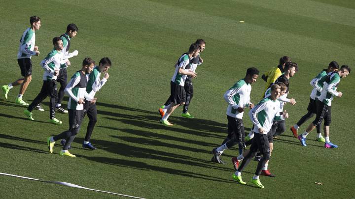 Un concejal de Sevilla ataca al Betis y después pide perdón