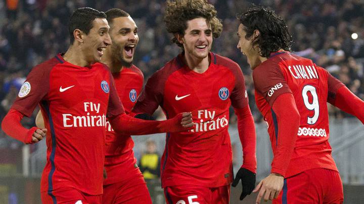 Cavani y Di María vuelan y el PSG no teme al Barcelona