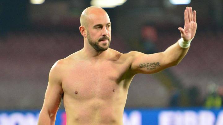 Pepe Reina, durante un partido del Nápoles
