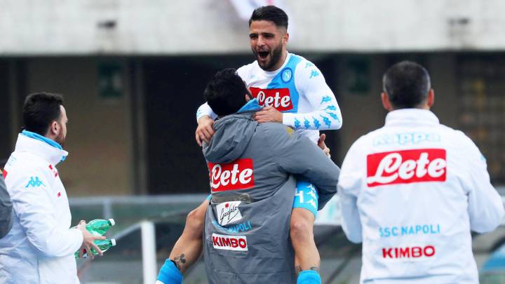 Lorenzo Insigne celebra su gol.