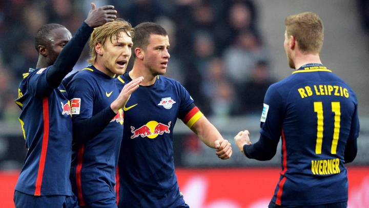 Los jugadores del Leipzig celebran un gol.