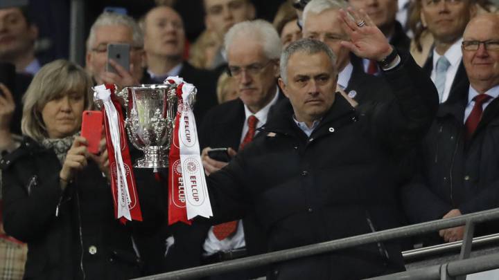 Mou alcanza su segundo título con el United: la Copa de Liga