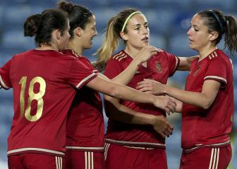 España arrolla a Noruega, pese a jugar 46 minutos con diez