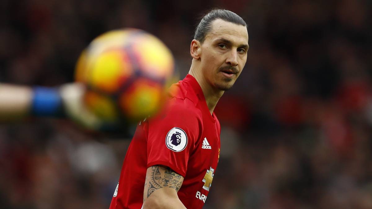 Ibrahimovic en un partido del United