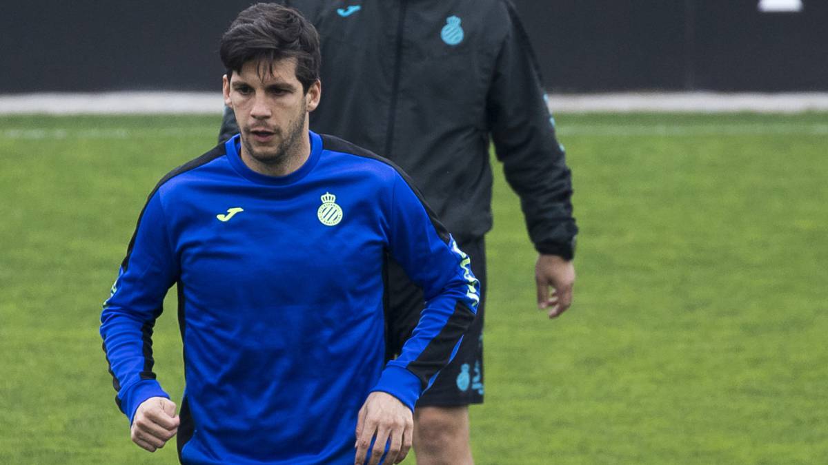 Javi López, en un entrenamiento del Espanyol.