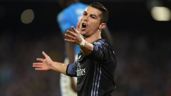 Cristiano a Pepe en el descanso de Real Madrid Nápoles de Champions League