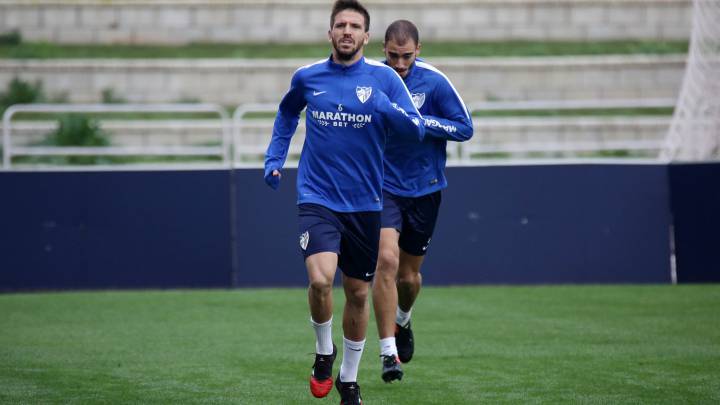 Camacho sigue al margen y tiene difícil estar ante el Alavés