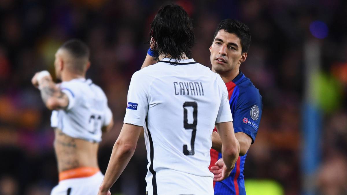 Cavani y Luis Suárez lideran la la lista de Uruguay