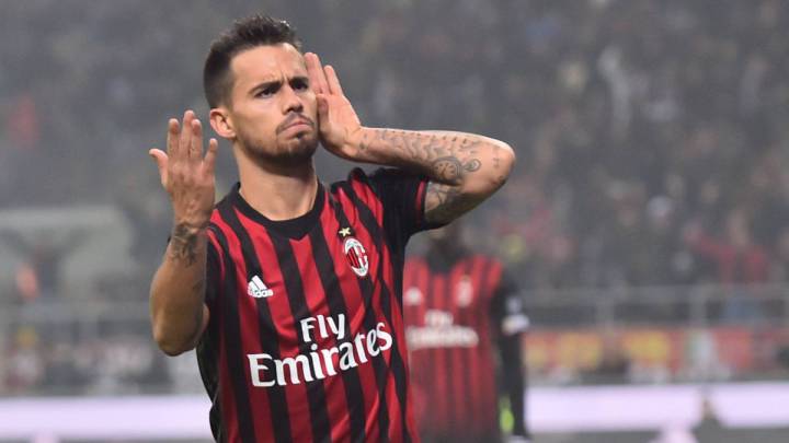 Jesús Joaquín Fernández Sáez de la Torre, conocido como Suso, celebra un gol con el AC Milan.