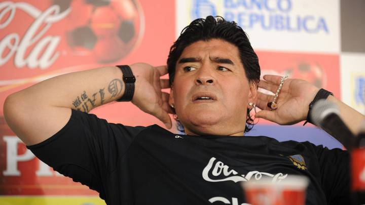 Maradona sorprende y defiende a FIFA: "Messi puteó al árbitro..."