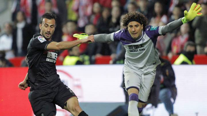 Saunier con el Granada.