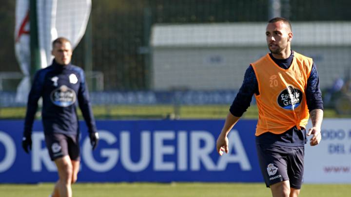 Álex Bergantiños y Guilherme Dos Santos en un entrenamiento con el Deportivo en Abegondo