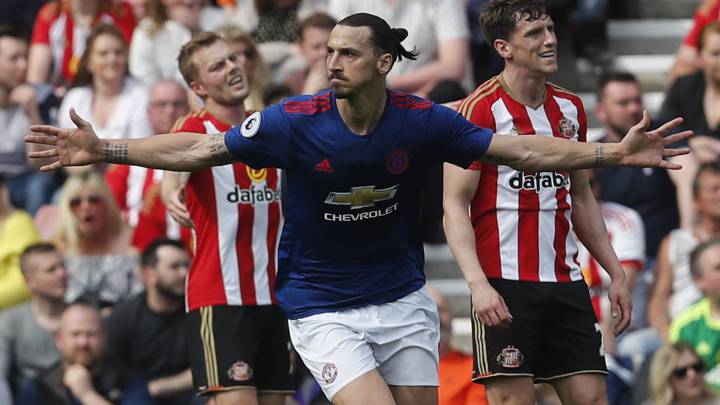 Ibrahimovic celebra un gol.