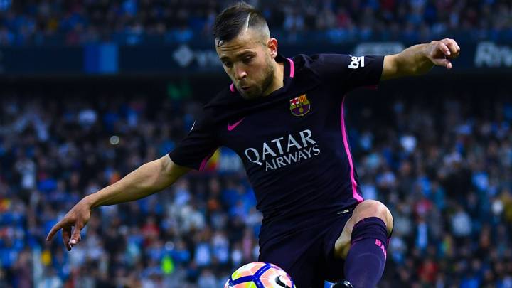 Jordi Alba asks Fàbregas and Pedro for lowdown on Chelsea