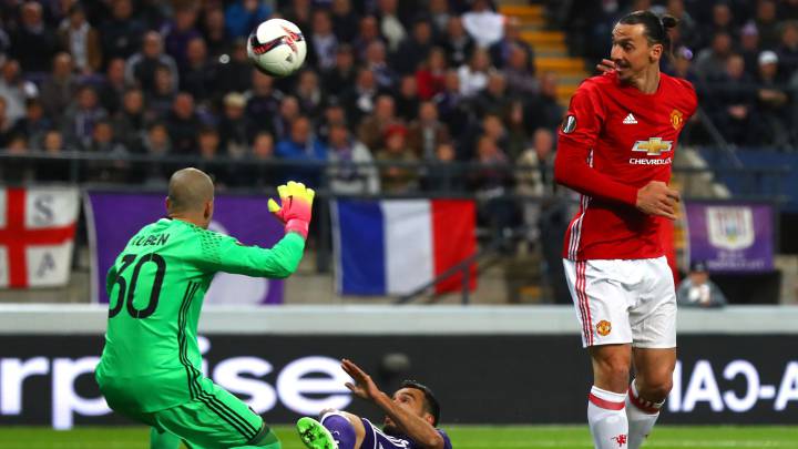 Dendoncker y Rubén dejan vivo al Anderlecht ante el United