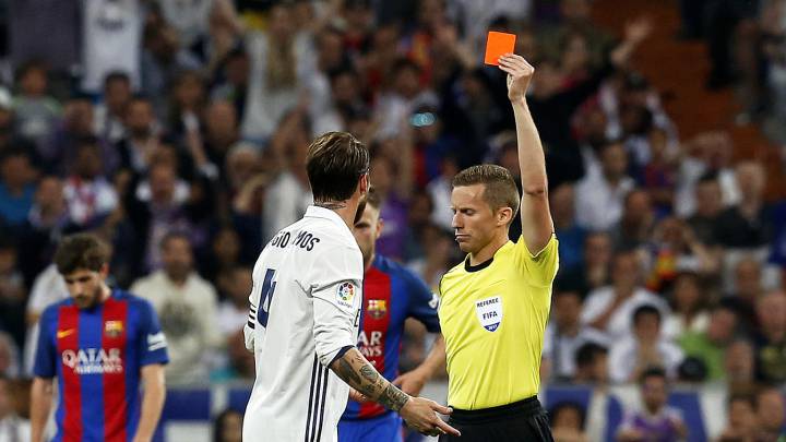Ramos, en el momento de ser expulsado.