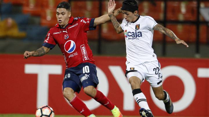 El Sevilla se fija en el colombiano Juan Fernando Quintero, cedido por el Oporto en el Independiente de Medellín de su país, donde ha vuelto a hacer goles y gran juego.