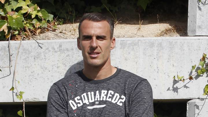 Amaya, defensa del Rayo, durante una entrevista realizada por AS.