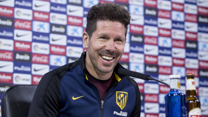 Simeone en rueda de prensa.
