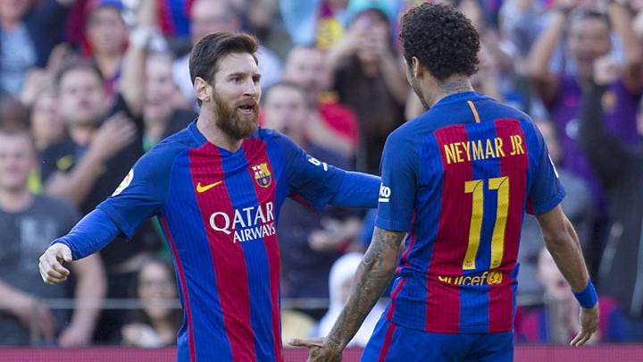 Messi y Neymar celebran el segundo gol de los blaugranas ante el Villarreal.