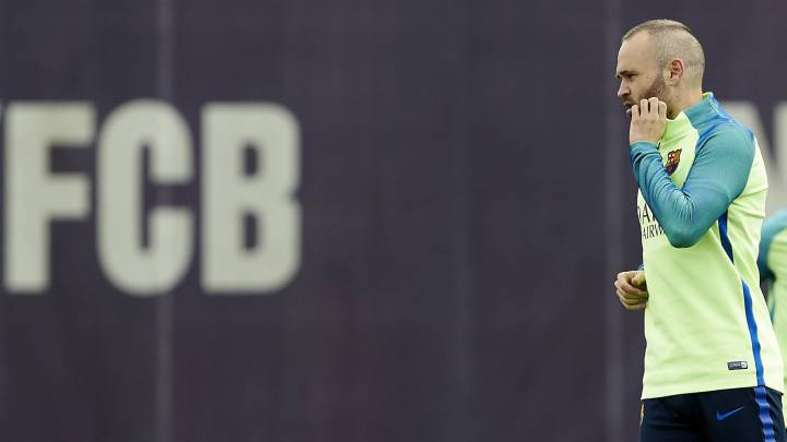 Iniesta gets all-clear and is included in Barça squad