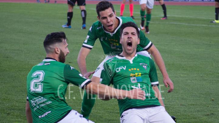El Sanluqueño acaba con la racha de un Villanovense de playoff
