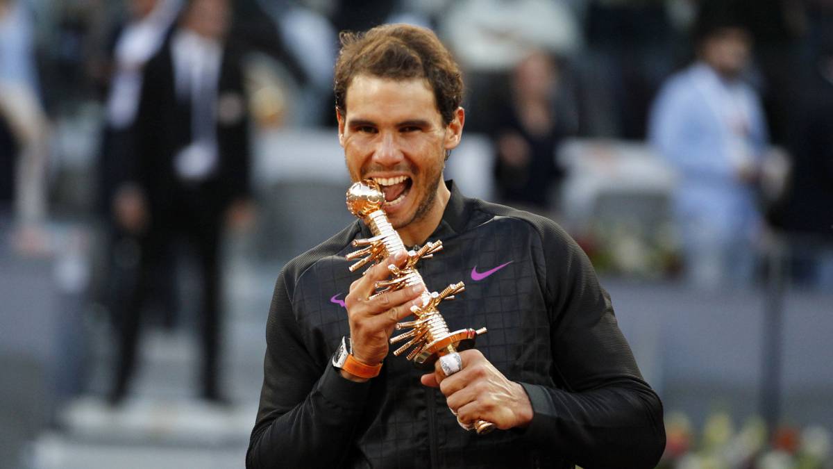 Rafael Nadal celebrando la victoria en el MUTUA MADRID OPEN.