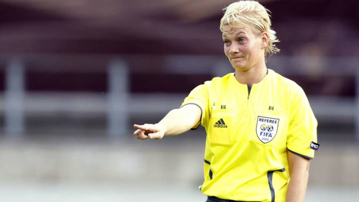 In this Tuesday, Aug. 25, 2009 file photo, German referee Bibiana Steinhaus is seen during the first round Women's Euro 2009 soccer match between England and Italy in Lahti, Finland. Referee Bibiana Steinhaus has been promoted to the Bundesliga next season as the first women working games in Germany’s top division. Steinhaus says she feels “disbelief, delight, joy, relief, curiosity,” in an interview published on the Germany soccer federation’s website on Friday, May 19, 2017.