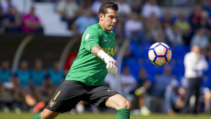 Sigue la narración en vivo y en directo online del encuentro que enfrenta al UCAM y al Huesca en la trigesimonovena jornada de LaLiga 1|2|3.