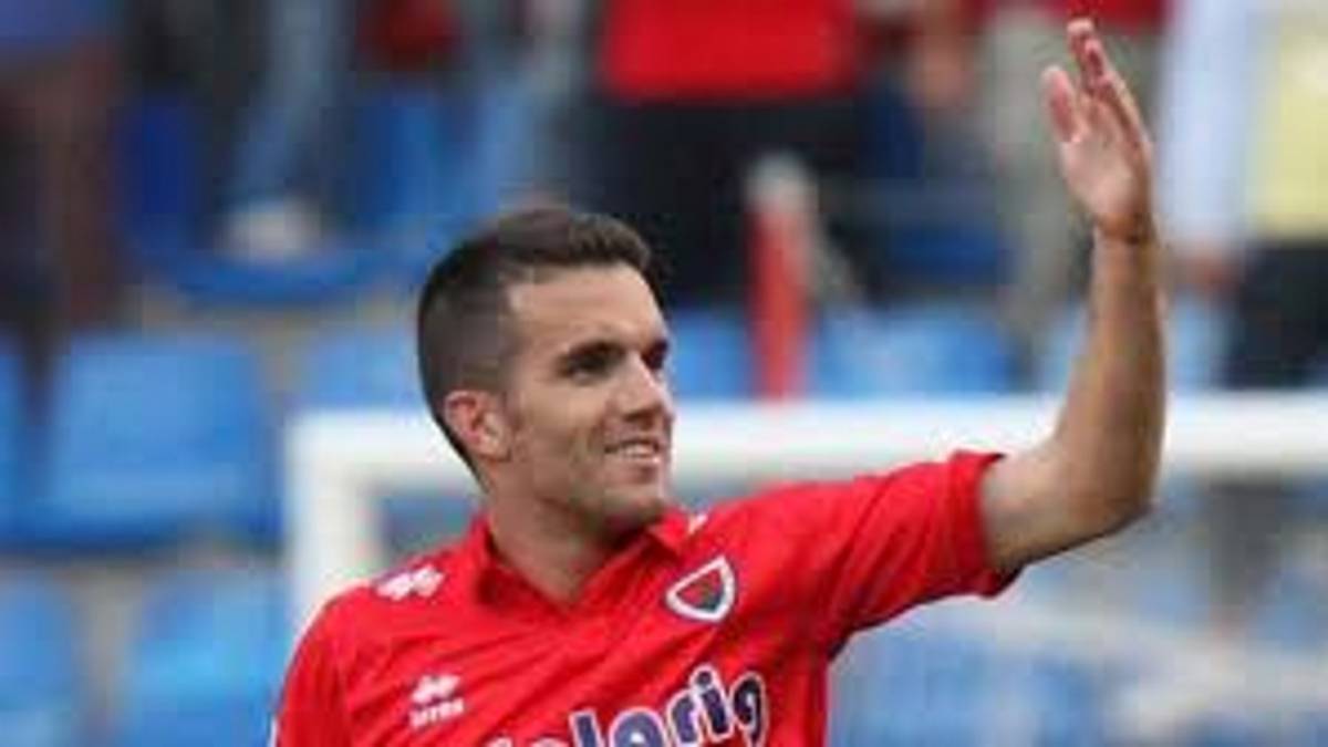 Julio Álvarez probará a jugar infiltrado