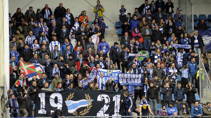 Afición del Alavés.