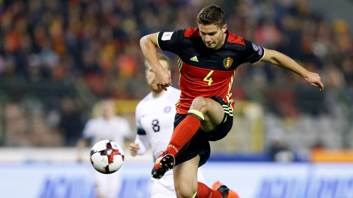 El futbolista del Anderlecht, Leander Dendoncker, con Bélgica.