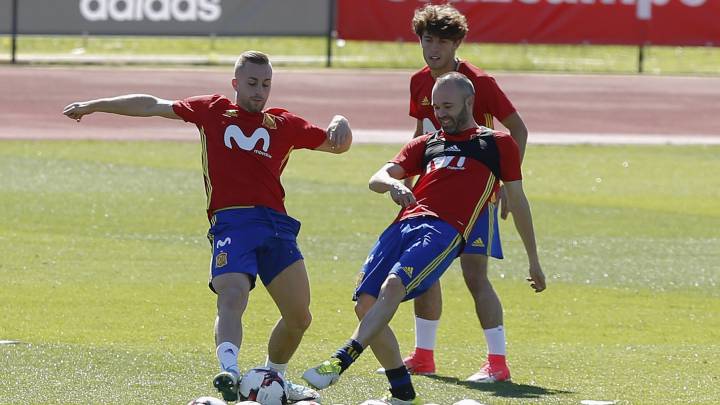 El Barça espiará a Bellerín, Saúl, Odriozola y Deulofeu en Polonia