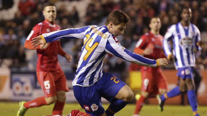 Luis Fernández en un encuentro entre el Depor y el Numancia