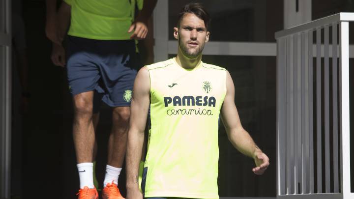 Pedraza con la camiseta del Villarreal