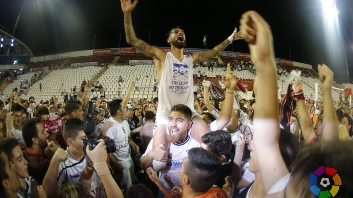 El Albacete aguanta ante el Mestalla y sube a Segunda