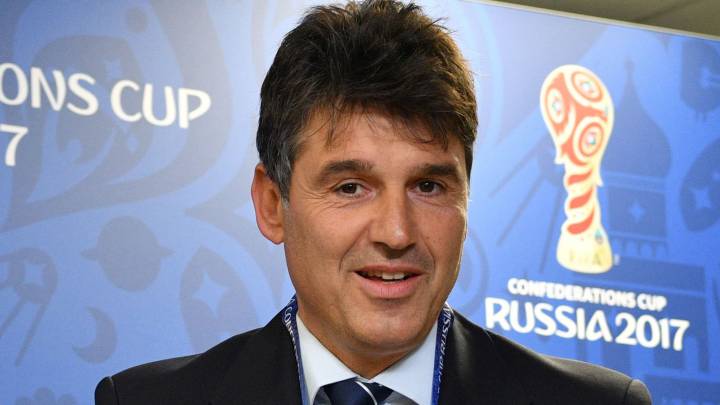 Busacca, jefe de árbitros de la FIFA: "Hay que mejorar el VAR"
