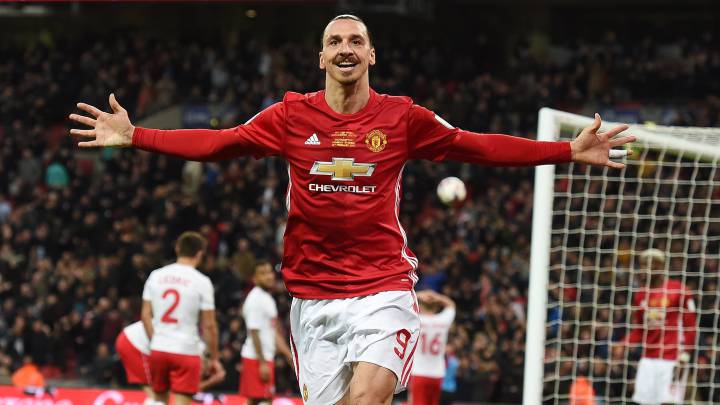 Ibrahimovic celebra un gol.