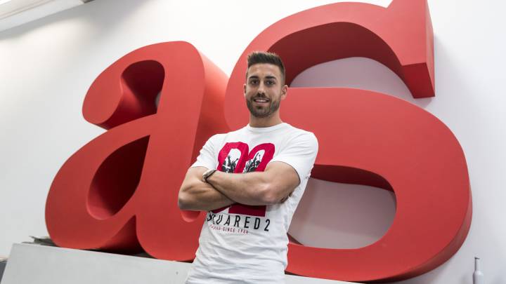 El Betis ficha a Víctor Camarasa, jugador del Levante, por ocho millones de euros y la cesión del delantero Álex Alegría. Faltan flecos y reconocimiento.