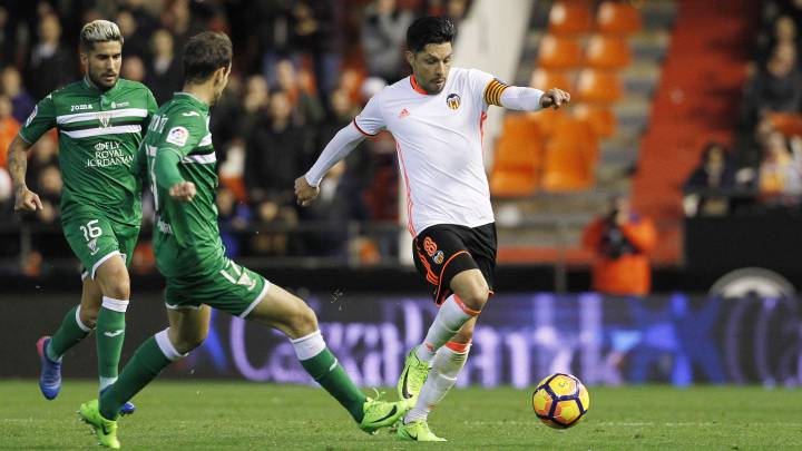 El Valencia hace oficial el traspaso de Enzo Pérez a River