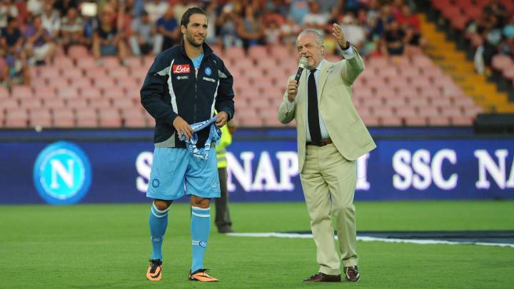 De Laurentiis con Gonzalo Higuaín en su etapa en el Nápoles