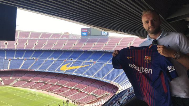 Barcelona's 'fake' signing of ex-Liverpool player McLaughlin