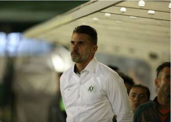 La 'Chape' destituye al entrenador encargado de reconstruir el club