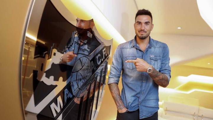 Roberto ya es jugador del Málaga y Kameni se despide