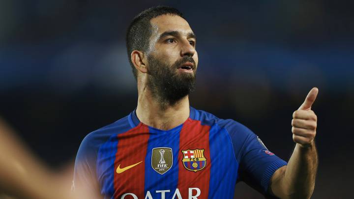 El jugador turco del Barcelona, Arda Turan, durante un partido.