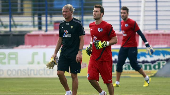 Siviero cierra su cuerpo técnico con cambios.
