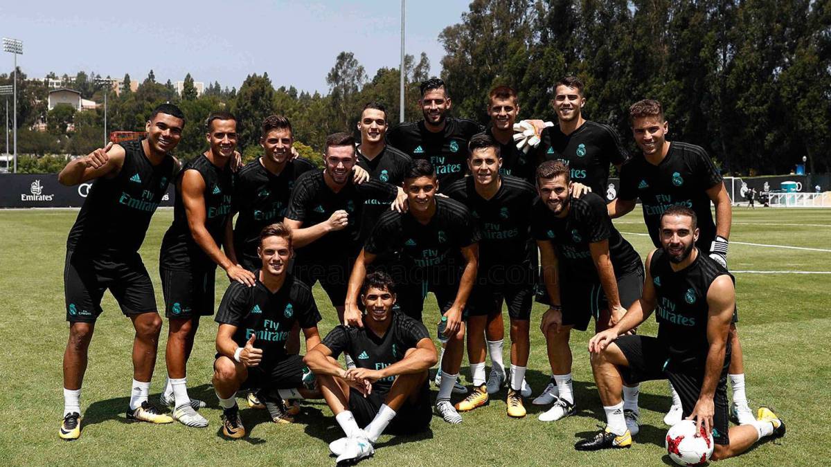 Este club inició negociaciones por su fichaje — James Rodríguez