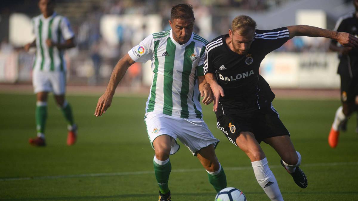 El Betis de Quique Setién se congela en su estreno