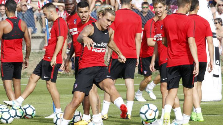 La plantilla del Atlético de Madrid, durante un entrenamiento.